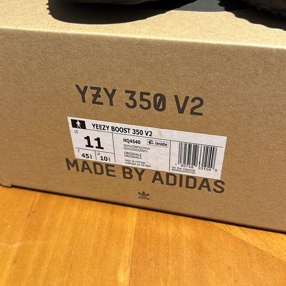 Yeezy 350 Onyx (NIB) - Picture 3 of 6